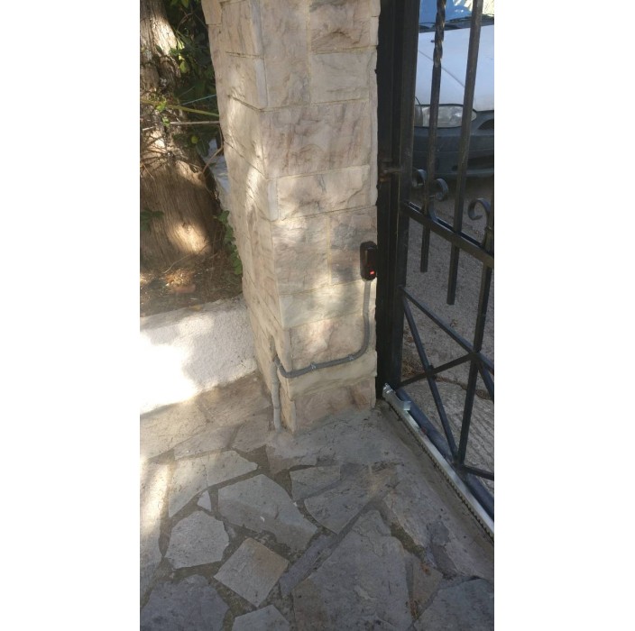 Μοτέρ συρόμενης αυλόπορτας / γκαραζόπορτας έως 600 Kg DEIMOS AC A600 SL DN 230V (1 μηχανισμό DEIMOS AC A600, προειδοποιητικό φάρο με κεραία, 1 σετ φωτοκύτταρα,2 τηλεχειριστήρια) BFT