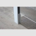 Σύστημα στήριξης γυάλινου στηθαίου με κολόνες και κουπαστή αλουμινίου Μακεδονικής MS-200