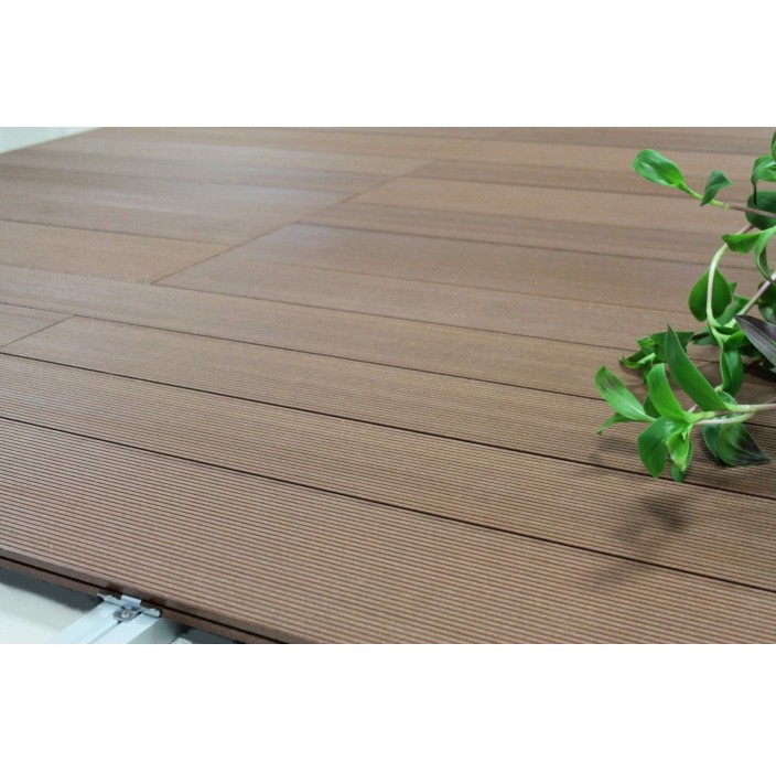 Συνθετικό Deck WPC δαπέδου 110 καφέ σκούρο 25x145x3600mm (η τιμή αφορά το τετραγωνικό μέτρο)