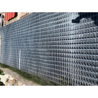 Γαλβανισμένο συγκολλητό πλέγμα περιφράξεων (σε διάσταση 1,5x5m)
